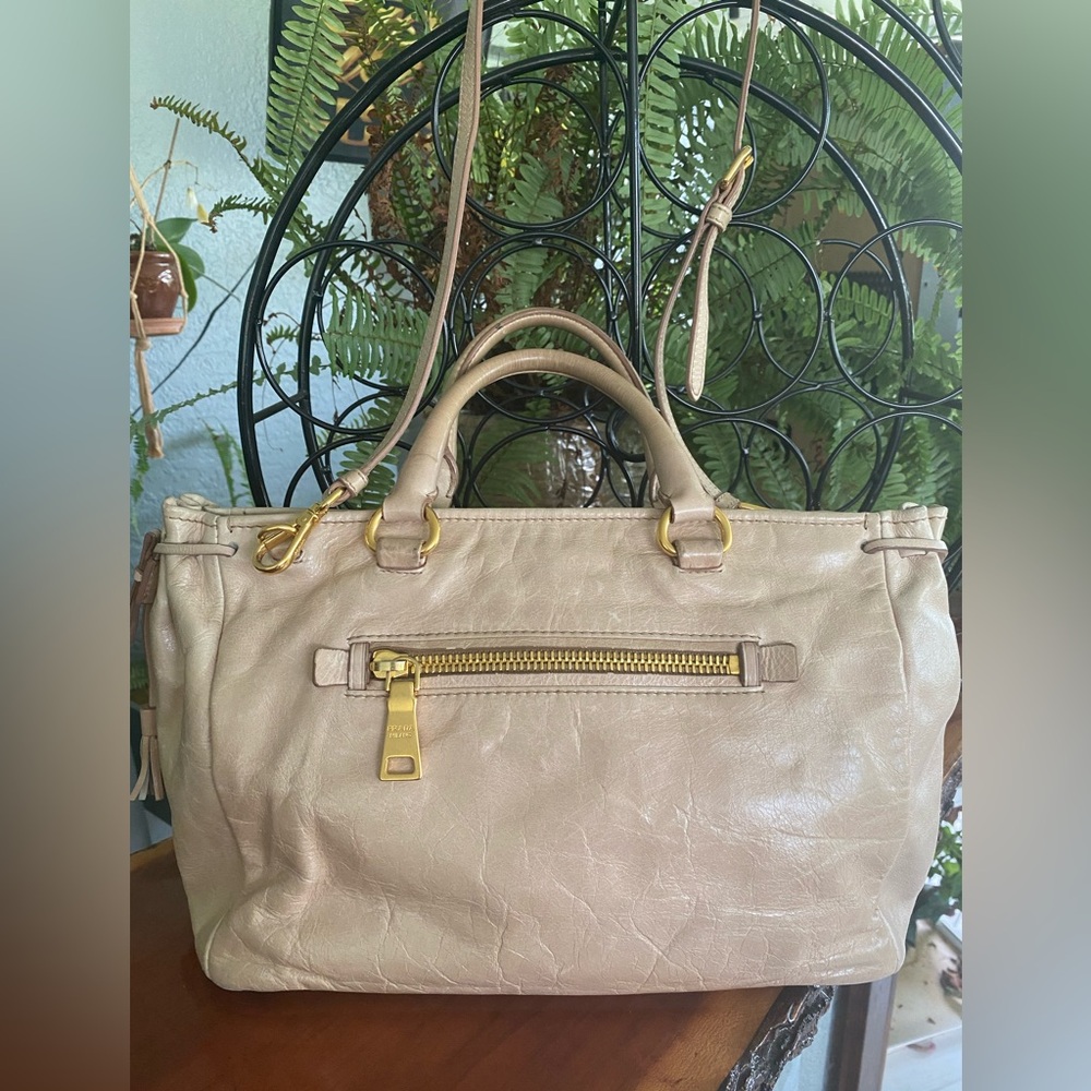 PRADA Vitello Leather Lux Satchel W/COA and Prada Authenticity - Picture 4 of 16
